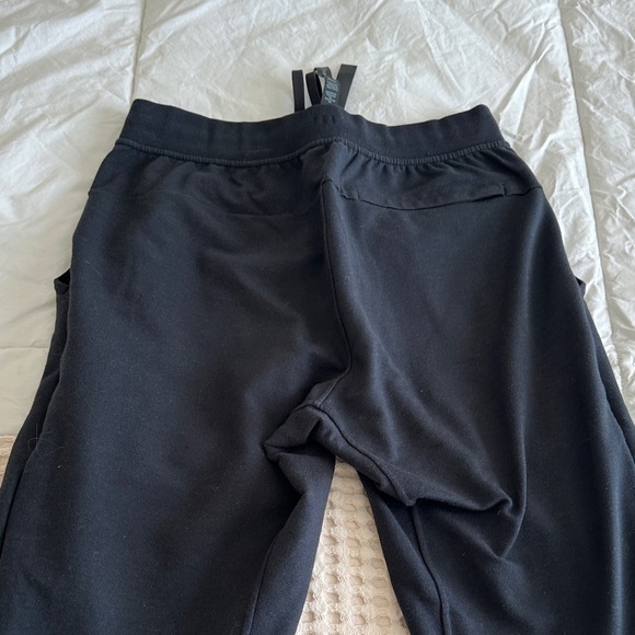 Lululemon Black Jogger Pants size medium - Picture 5 of 7